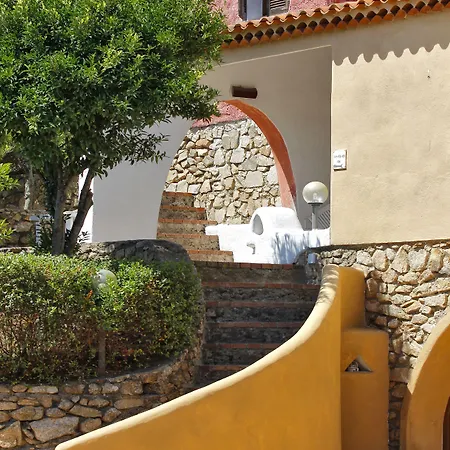 Ahr Altura Porto Rafael 4* Палау